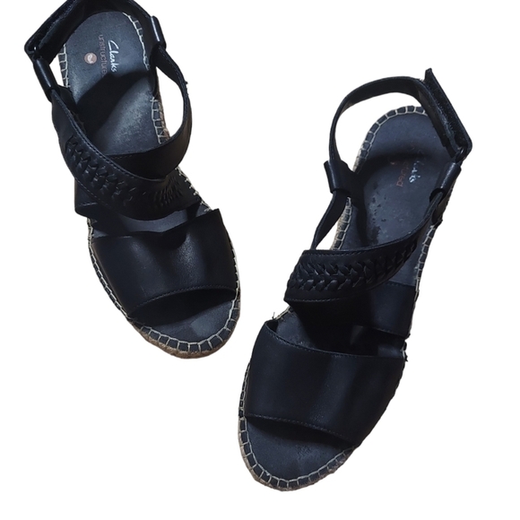 10 Clark's black wedges - Picture 4 of 9